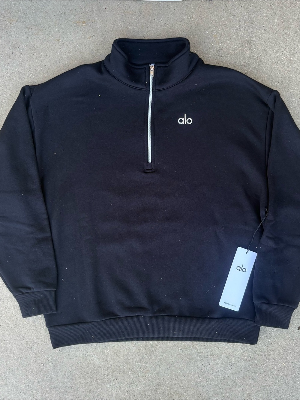 ALO Yoga Men’s Black Half-Zip Pullover Sweater